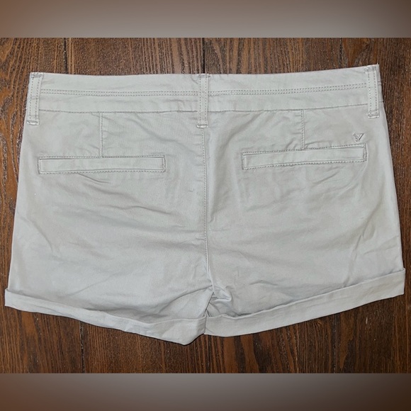 AE short - Picture 3 of 3